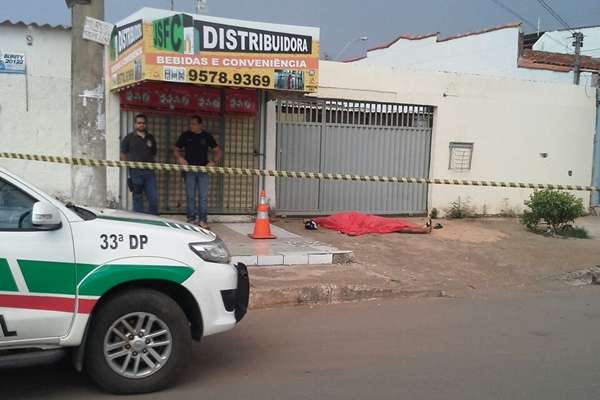 Corpo foi encontrado na altura da quadra 208 de Santa Maria Sul