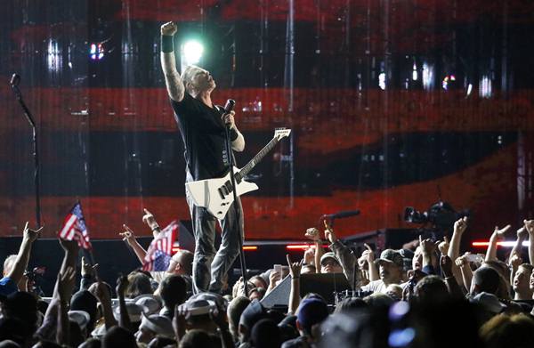 A banca Metallica foi uma das atrações principais do concerto