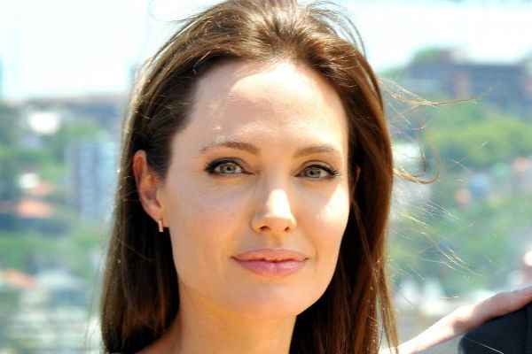 Angelina Jolie durante coletiva de imprensa em Sidney