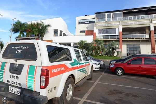 Criminosos seguiram até parte de trás do shopping