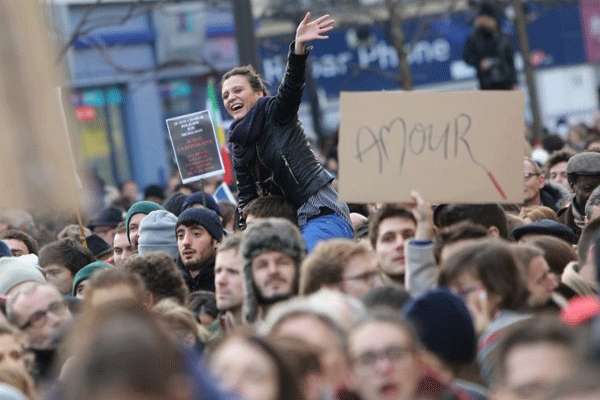 Mais 3,7 milhões de pessoas em toda a França participaram