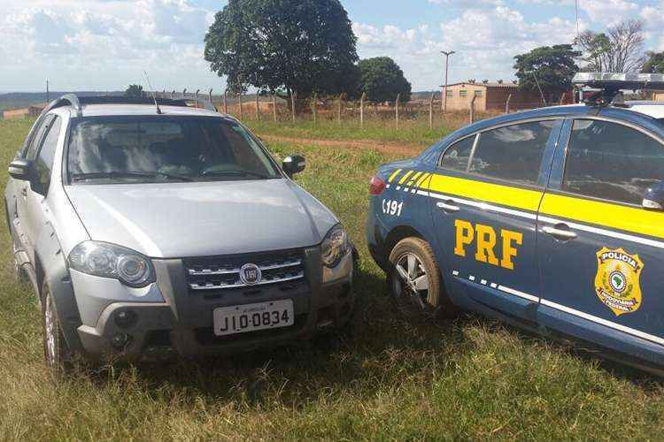 Placa que estava no carro não é a mesma registrada no sistema, segundo a PRF