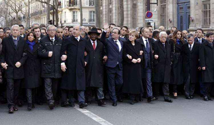 Diversos líderes se uniram no ato: única representante dos EUA foi a embaixadora dos Estados Unidos na França