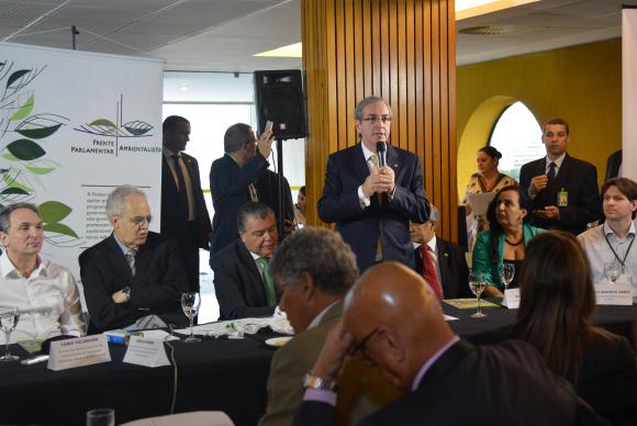 Durante a reabertura dos trabalhos da Frente Parlamentar Ambientalista, presidente da Câmara, Eduardo Cunha, anuncia comissão geral para discutir crise hídrica