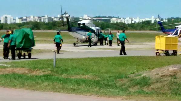 Helicópteros para transporte de feridos no aeroporto de Vitória