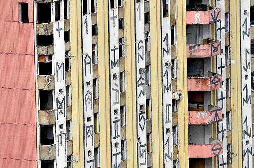 O antigo Torre Palace Hotel está abandonado desde agosto do ano passado