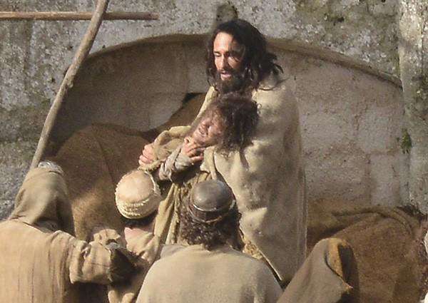 Cena de Rodrigo Santoro como Jesus