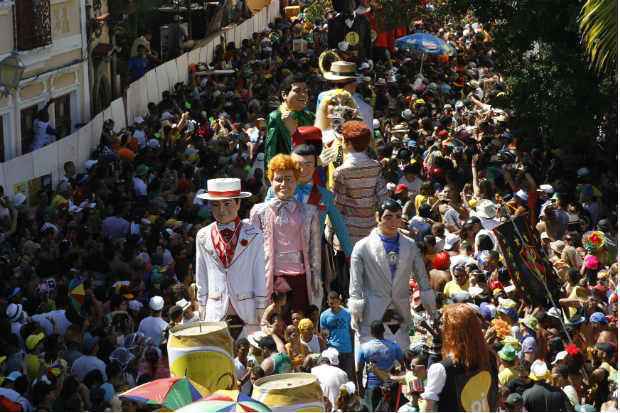 Encontro de Bonecos já é uma tradição no carnaval de Olinda. Este ano, cem gigantes estarão nas ruas