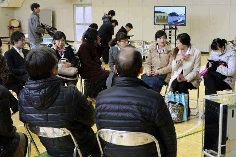 Colégio no Japão abriga pessoas que deixaram suas casas em zonas de risco