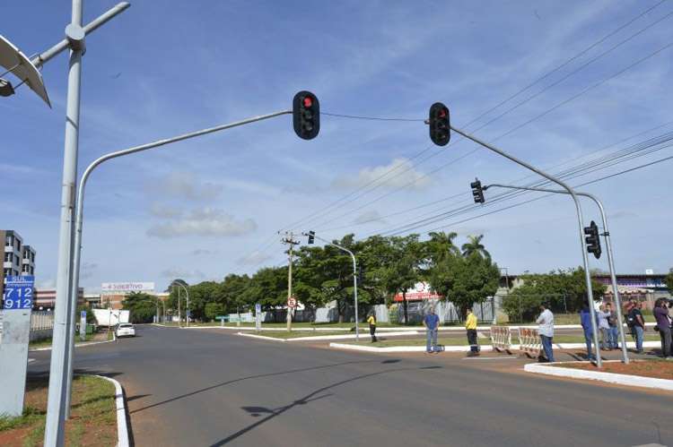 A pista promete desafogar o trânsito na região, onde há muitas escolas