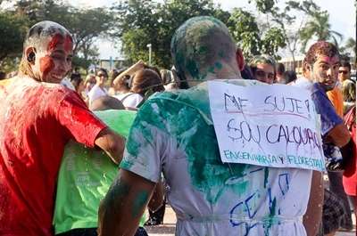 Quatro projetos que querem livrar os universitários brasileiros do trote violento começaram a tramitar na Comissão de Constituição, Justiça e Cidadania