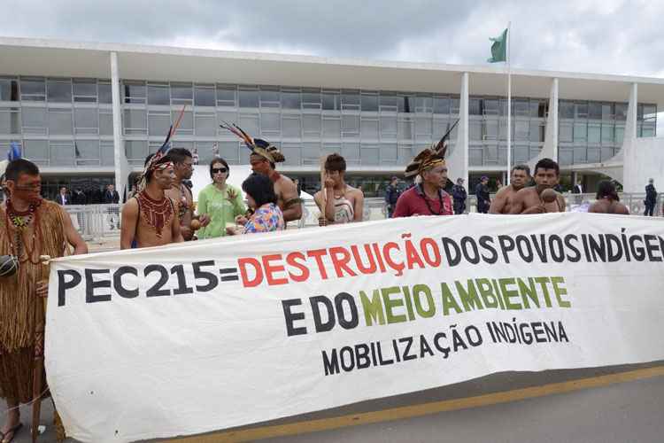 Além da demarcação de terras na Bahia, eles lutam por questões territoriais em todo o país