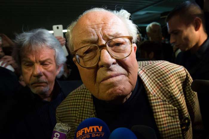 Em 13 de setembro de 1987, Jean-Marie Le Pen declarou, a respeito das câmaras de gás criadas pelos nazistas para exterminar os judeus: 