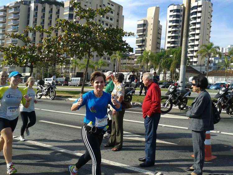 A advogada Danielle Amaral pratica corrida e decidiu disputar a Maratona de Berlim, na Alemanha, neste ano