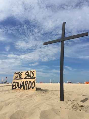 Protesto organizado por Ong pede o fim da violência policial em comunidades cariocas