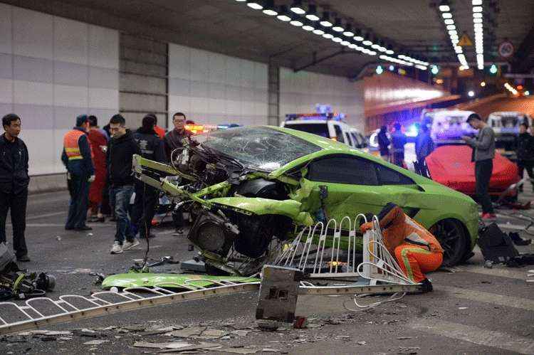 Acidente ocorreu duas horas antes da exibição nos cinemas da capital chinesa de 