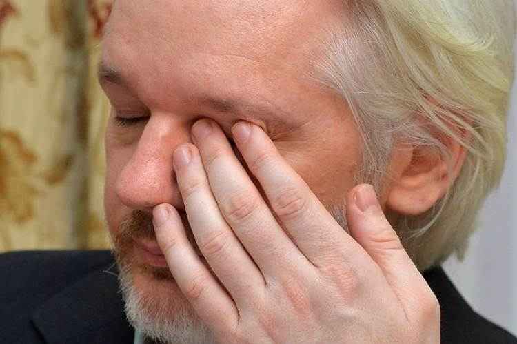 Até o momento, a justiça sueca havia descartado esta solução proposta por Assange.Por enquanto não se sabe quando a declaração será feita, acrescentou Olsson.