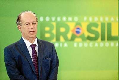 O ministro Renato Janine disse que a prorrogação tem o objetivo de dar 