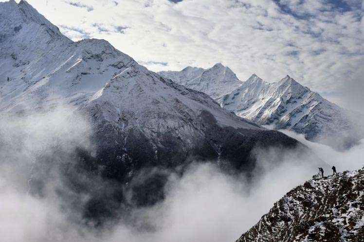 O terremoto provocou uma enorme avalanche