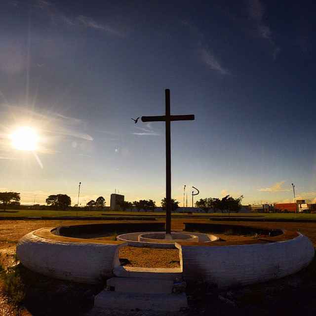 Amanhecer ensolarado em Brasília nesta segunda-feira