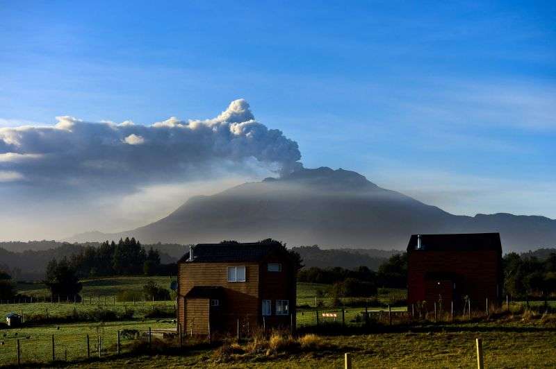 Vulcão Calbuco em Puerto Varas, no Chile, em 24 de abril de 2015