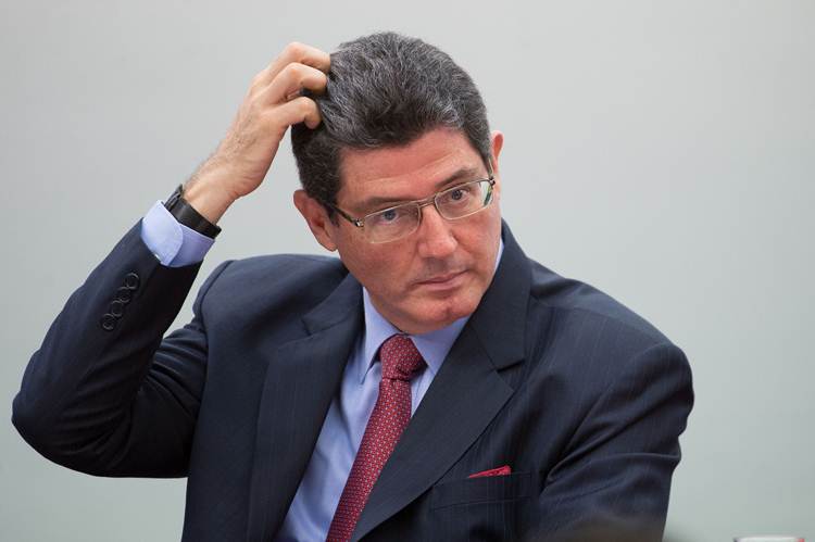 O ministro Joaquim Levy fala sobre as medidas de ajuste fiscal durante audiência pública conjunta de Comissões da Câmara dos Deputados