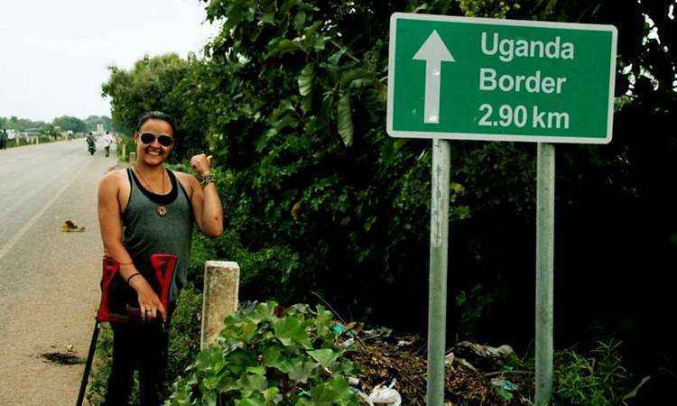 Jornalista lança livro com histórias de refugiados de países da África