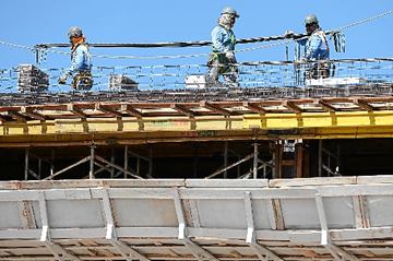 Enfraquecimento do setor de construção civil eliminou inúmeros postos de trabalho desde o início do ano