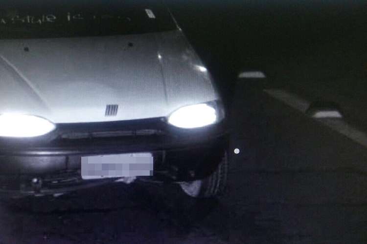 Carro usado pelo acusado para atropelar a vítima