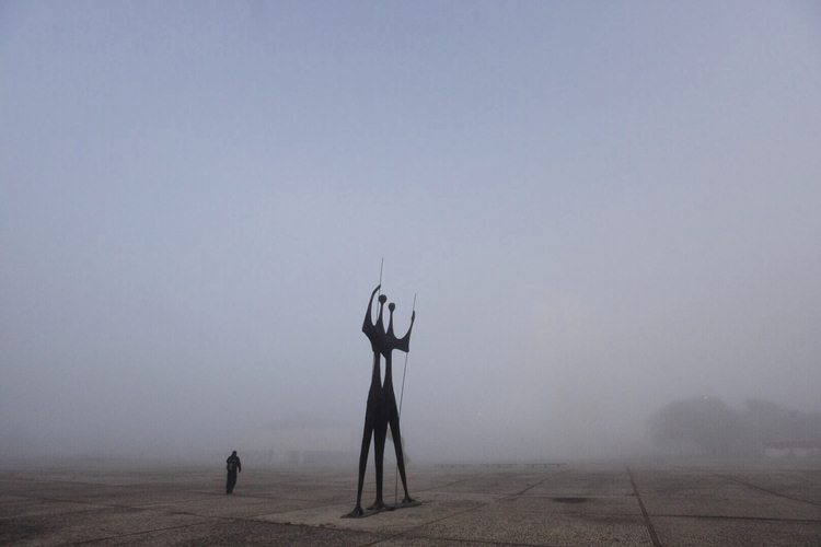 Uma massa de ar frio, vinda do Sul do país, chega ao DF na quinta-feira (25/6), e a tendência será de temperaturas ainda mais baixas