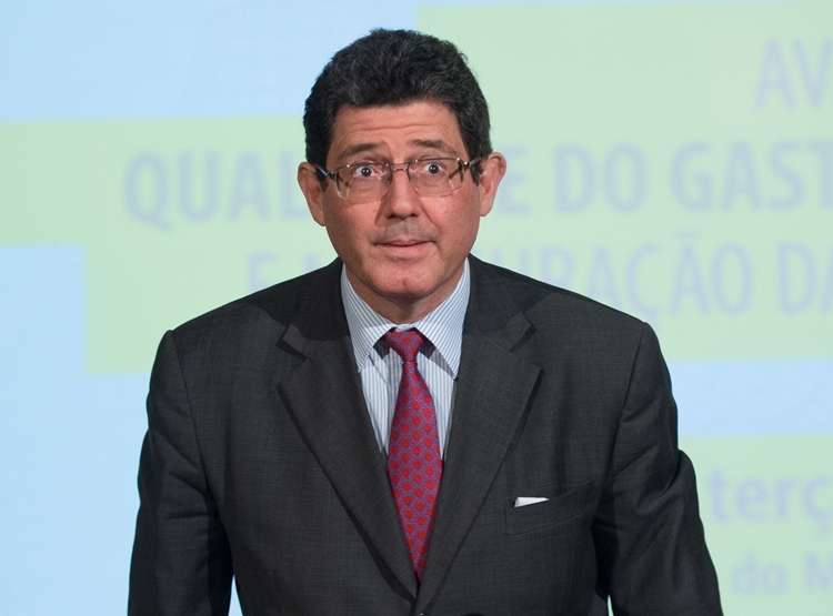 Ministro não atribui a desaceleração da economia aos ajustes