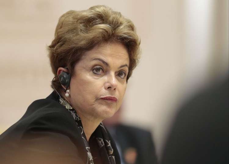 Os tucanos reconhecem que Dilma ainda tem força para vencer em plenário, mas avaliam que os pedidos já seriam mais um fator de desgaste