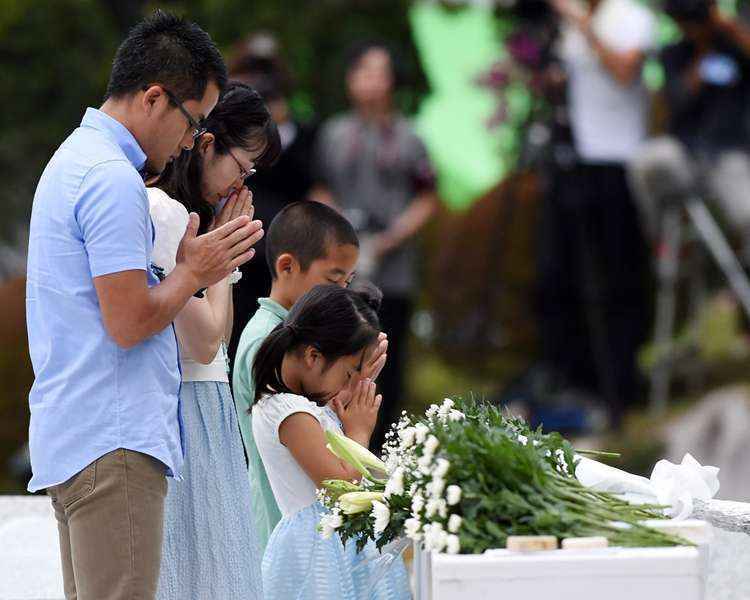 Todos os anos as famílias das vítimas se dirigem ao monte Osutuka para lembrar o acidente com o Boeing 747