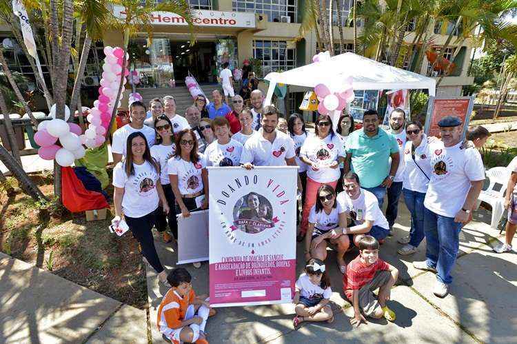 Além de estimular doações de sangue no hemocentro, a iniciativa recolheu brinquedos e roupas