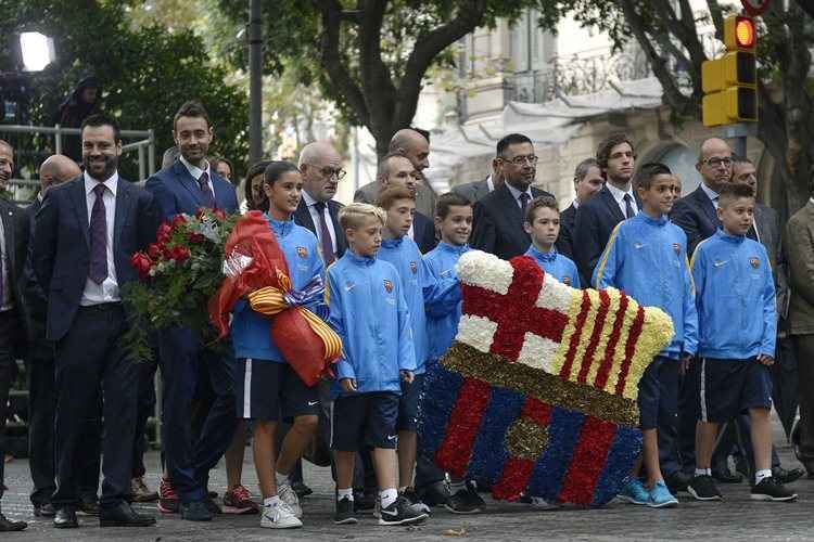 Presidente do Barcelona também compareceu à cerimônia, juntamente com o jogador Andres Iniesta