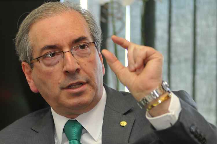 Na ação contra o ex-ministro da Educação, Eduardo Cunha disse que as acusações mancharam sua honra e reputação e a dos parlamentares