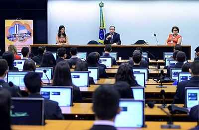 12ª edição do Parlamento Jovem Brasileiro começou nesta segunda-feira e segue até sexta-feira com 78 jovens dos ensinos médio e técnico