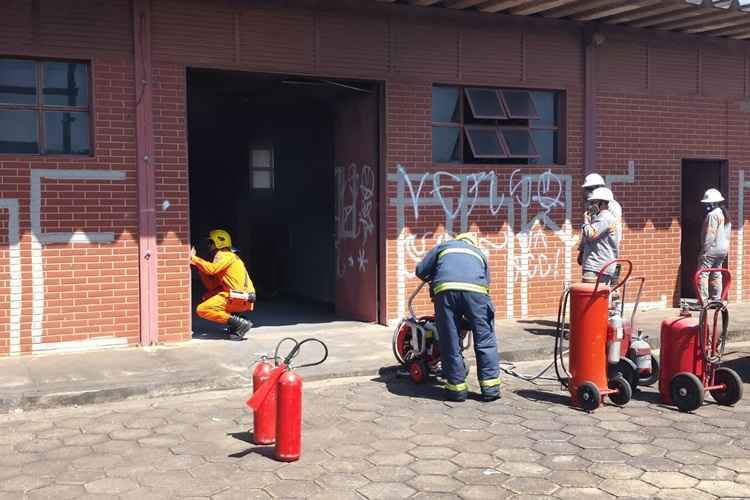 Subestação da CEB pegou fogo deixando cerca de 27 mil pessoas sem energia