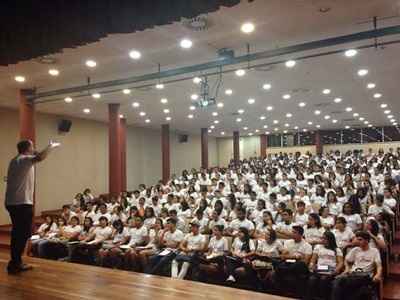 No sábado passado, aulão reuniu estudantes no auditório da Unip