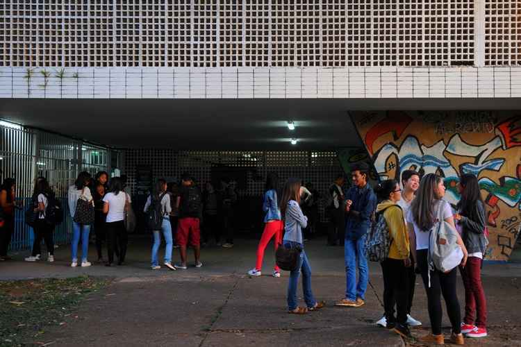 Alunos da rede pública, do período matutino, sofrem efeitos da paralisação dos professores