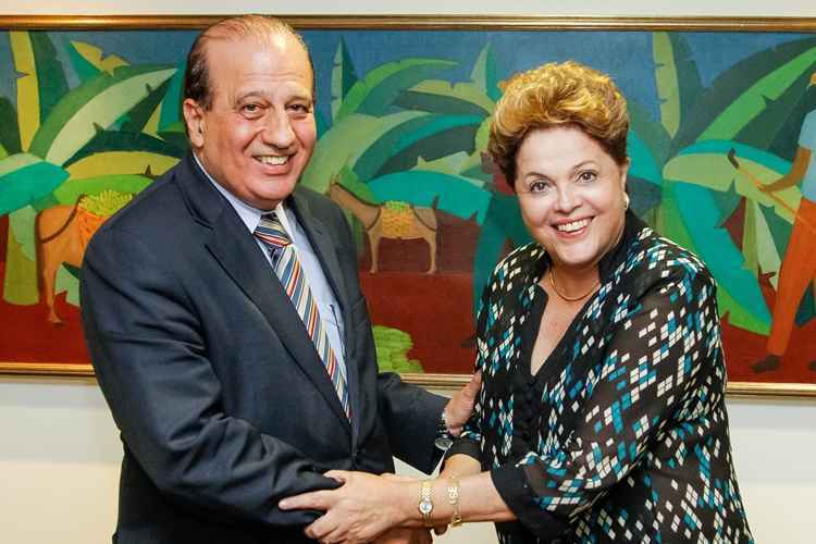 Três ministros do governo anunciaram que a gestão Dilma Rousseff entrará com um pedido formal junto ao TCU para substituir Augusto Nardes, relator do processo