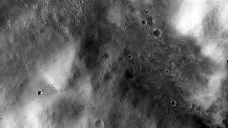 Os locais de pouso da missão Ares 3 estão na planície marciana chamada Acidalia Planitia. A base para a missão Ares 4 estava dentro de uma cratera chamada Schiaparelli