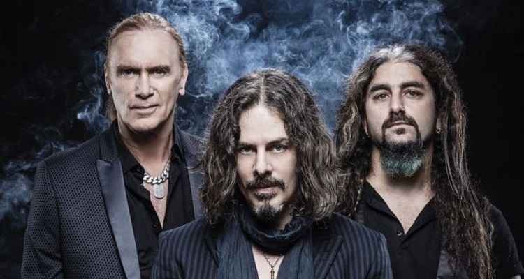 Billy Sheehan, Richie Kotzen e Mike Portnoy: experiência e virtuosismo a serviço do rock