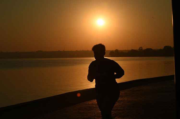 Brasilienses enfrentarão mais um dia de temperatura elevada e tempo seco