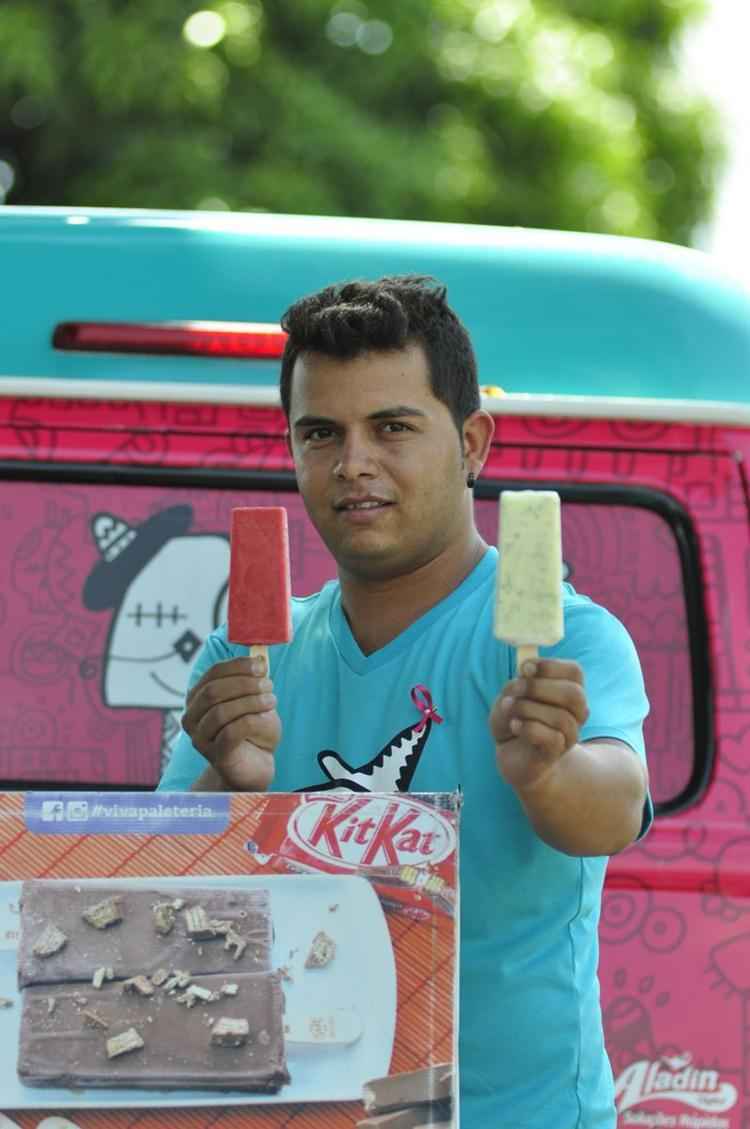 Samuel Veloso tem vendido uma média de 200 paletas por dia