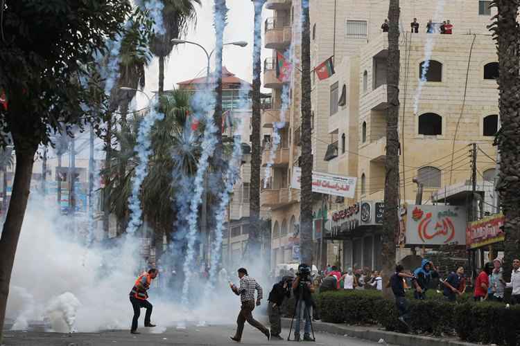 Confronto entre palestinos e israelenses marcam a região