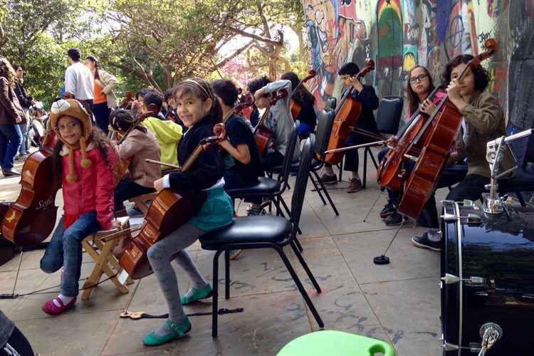 Pelo menos 900 crianças participam do Projeto Música para crianças, da Universidade de Brasília