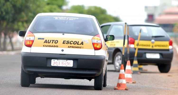 De acordo com o Detran-DF, 21% de todas as carteiras se encontram nessa situação