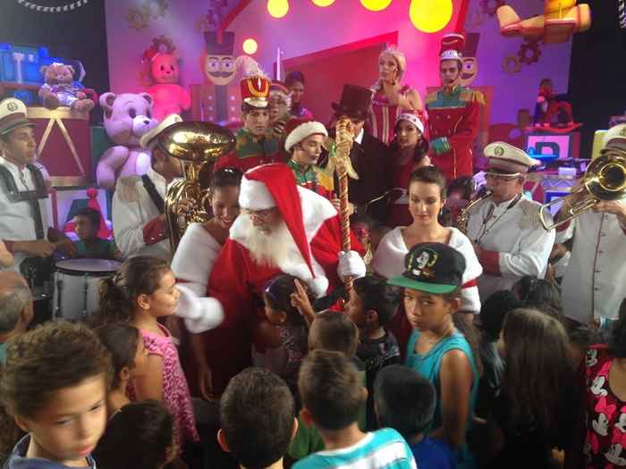 Domingo (8/11) é o dia do Papai Noel do ParkShopping chegar. O velhinho vai se revelar para as crianças às 17h.