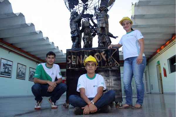 Guilherme, Israel e Deize estudam no Senai em Taguatinga, são só elogios para a instituição e esperam que a diminuição da verba não se concretize